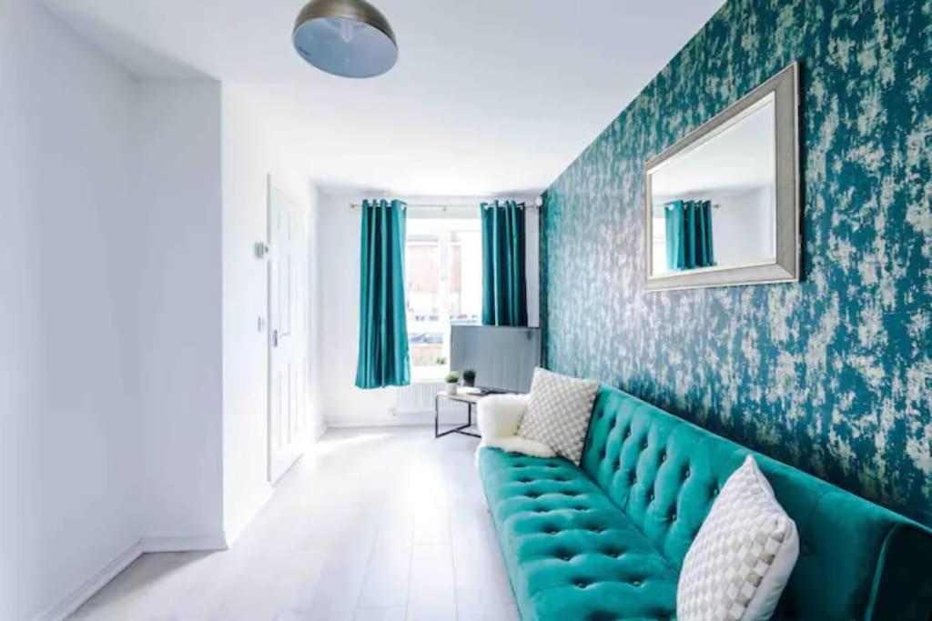 Spacious 5 Bedroom Home Hosted By Mcr Dens Manchester Exterior foto